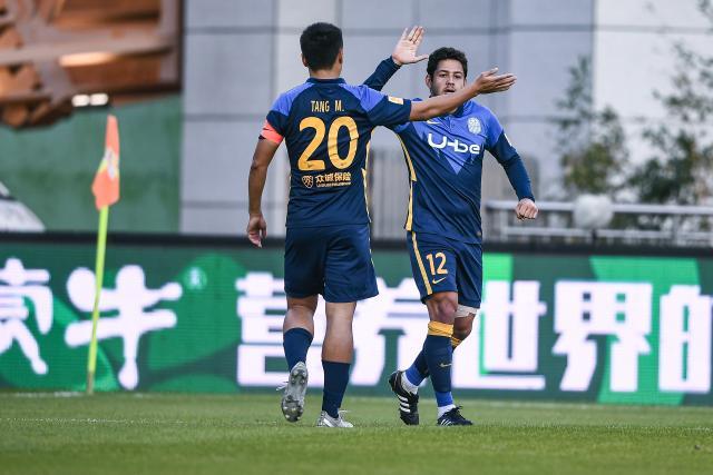 C7娱乐平台-【中超】吉列尔梅梅开二度 广州城4比1河北队