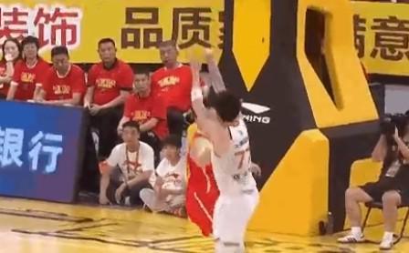 C7娱乐平台-正负值-20全场最低，张镇麟总决赛15连胜纪录遭终结